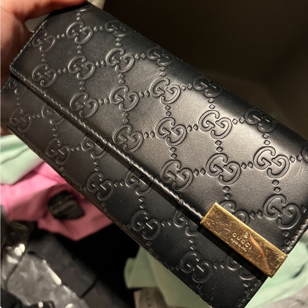 Small Gucci Wallet on Chain